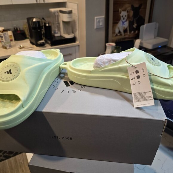 Stella McCartney x Adidas Women’s Size 9 Halo Carbon Light Green Slides JI1217 - Picture 3 of 14